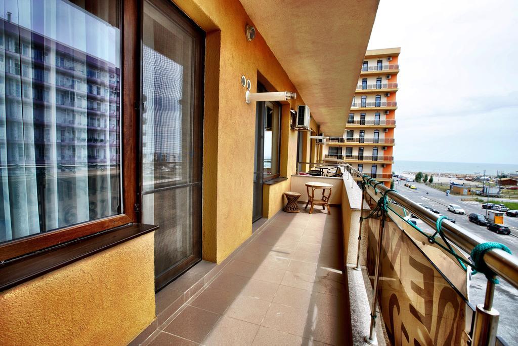 Апартаменты Theo Summerland Seaview Мамая Экстерьер фото
